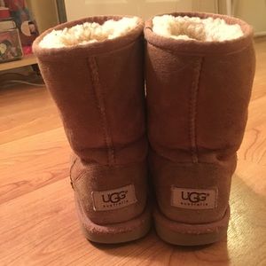 Girls Ugg boots size 2
